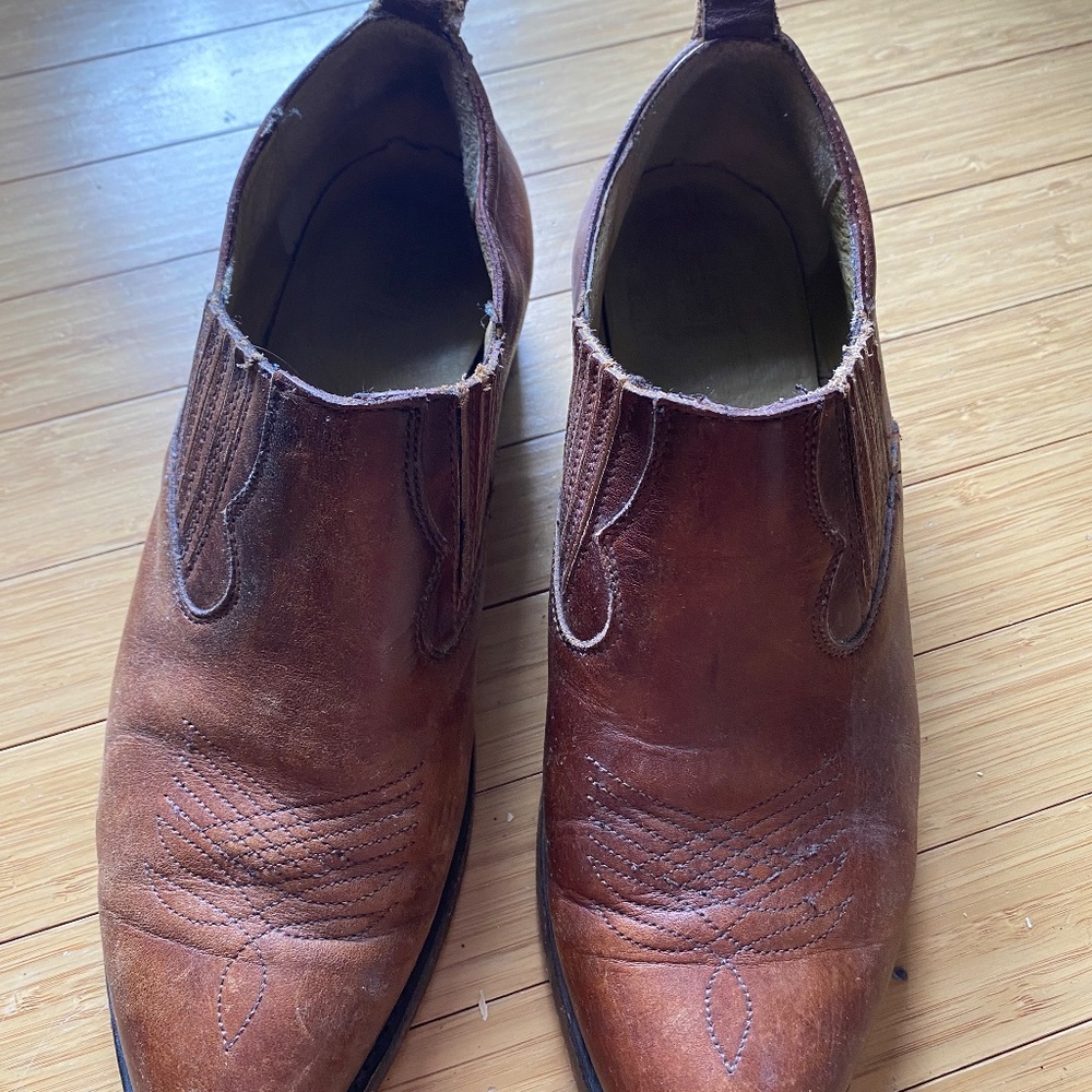 Frye bootie (old Billy) - Picture 2 of 3